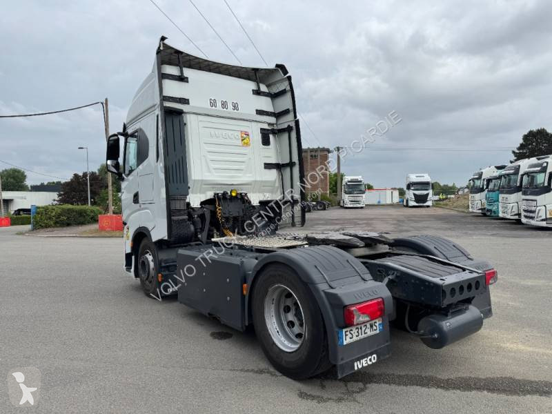 Traktor Iveco