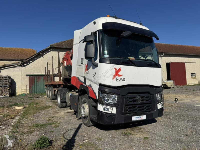 Traktor Renault T-Series T-Series