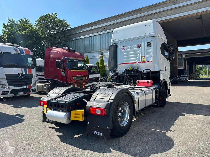 Traktor Iveco S-Way 570