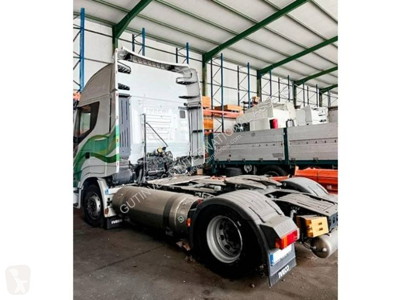 Traktor Iveco
