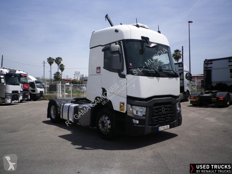 Traktor Renault