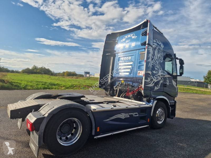 Tahač Iveco