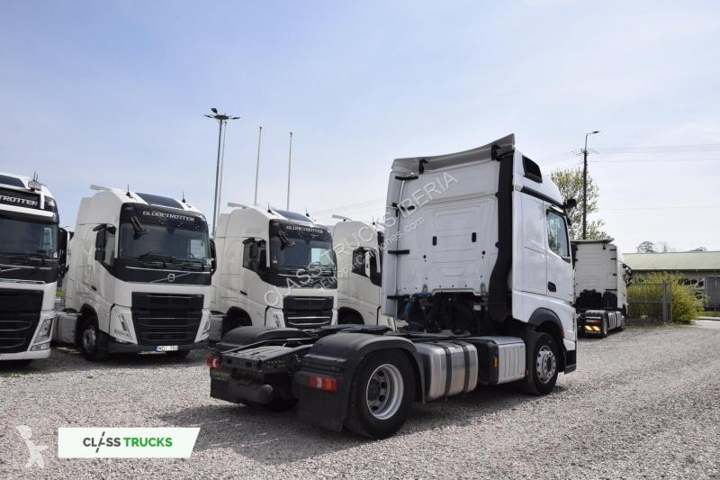 Traktor Mercedes 5 1845 BigSpace