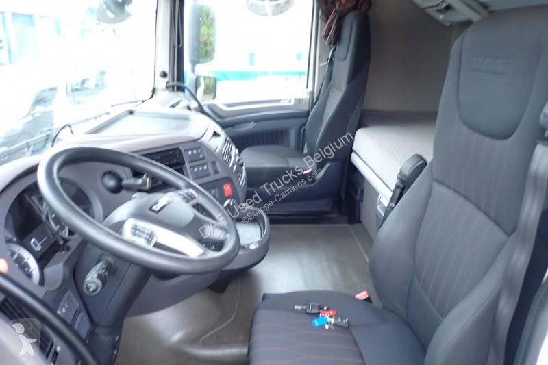 Trekker DAF 480 FT 4X2