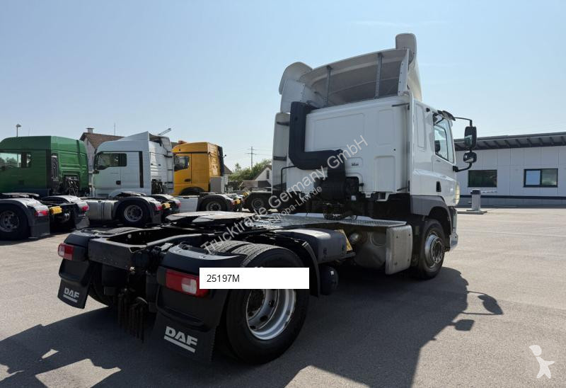 Traktor DAF CF400