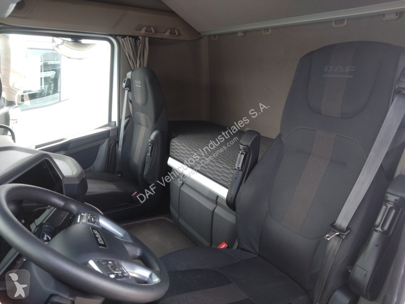 Tahač DAF n 430 FT 4X2