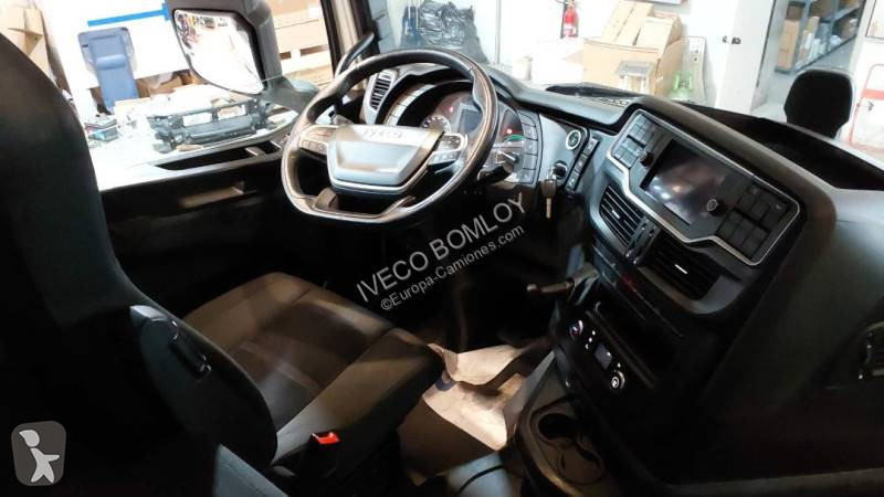 Cabeza tractora Iveco