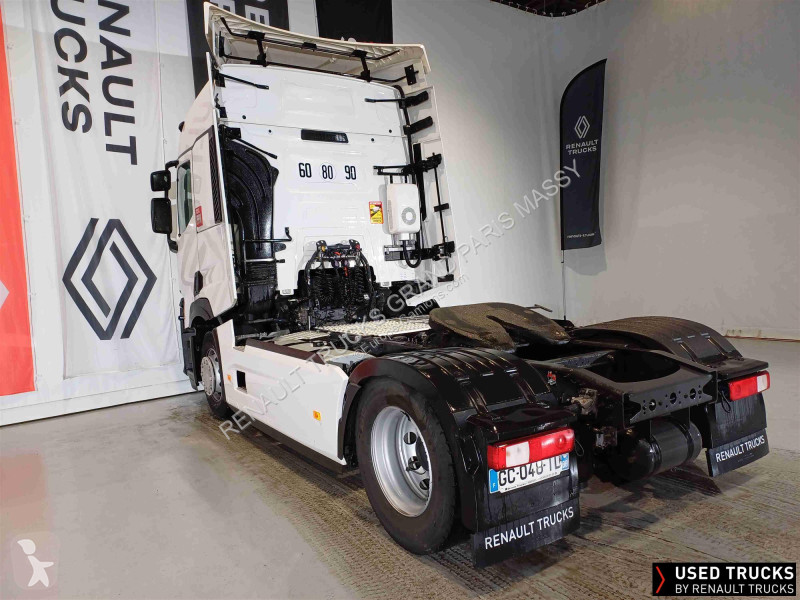 Tractor Renault