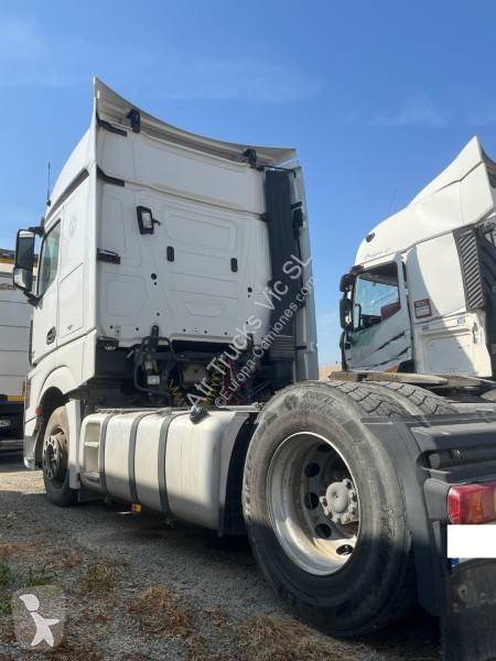 Traktor Mercedes
