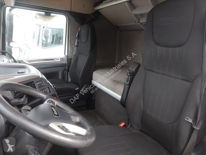 Trekker DAF 480 FT 4X2