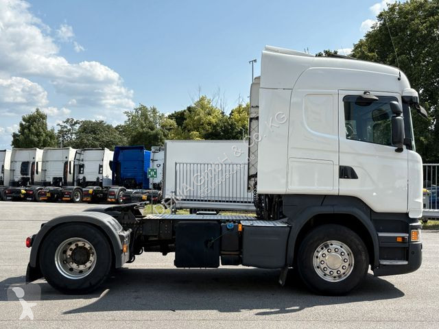 Traktor Scania...