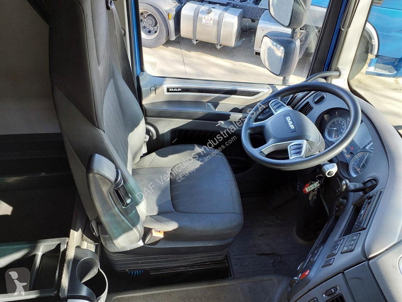 Trekker DAF 450 FT 4X2