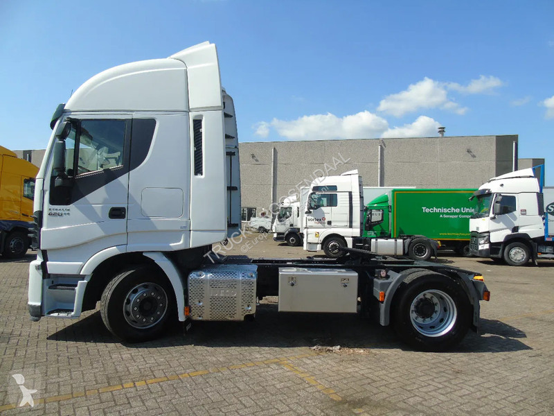 Traktor Iveco 420 + EURO 6 + 580KM