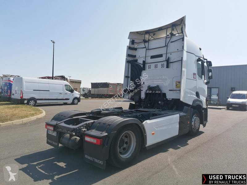 Tractor Renault