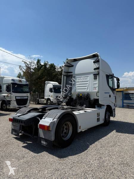 Traktor Iveco