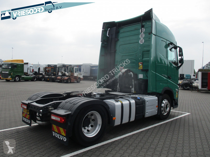 Traktor Volvo 500 VTA3T