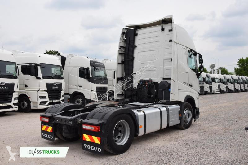 Traktor Volvo 500 Globetrotter XL