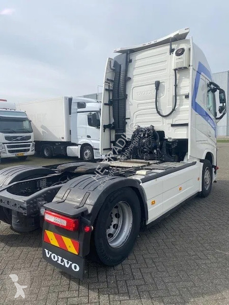 Traktor Volvo 13460 XL cabine, euro 6 , full...