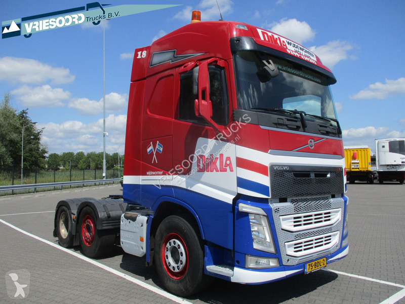 Tracteur Volvo 420 PK