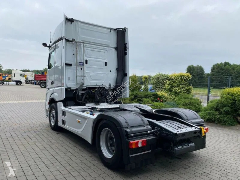 Traktor Mercedes 1851 | Leasing from €1735/month