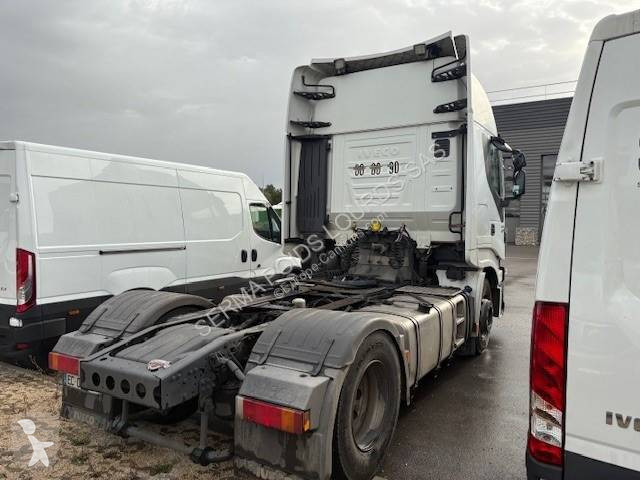 Traktor Iveco