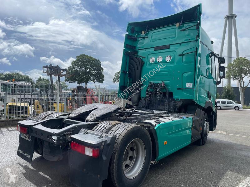 Traktor Renault 460 DXI Gamme T