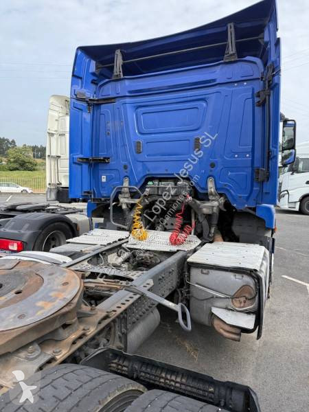 Traktor Mercedes