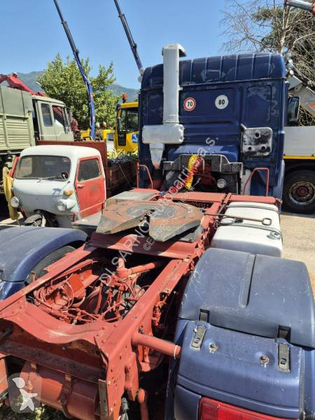Cabeza tractora Iveco