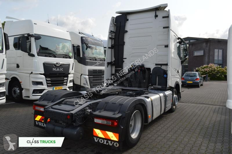 Tahač Volvo 500 Globetrotter XL Varios