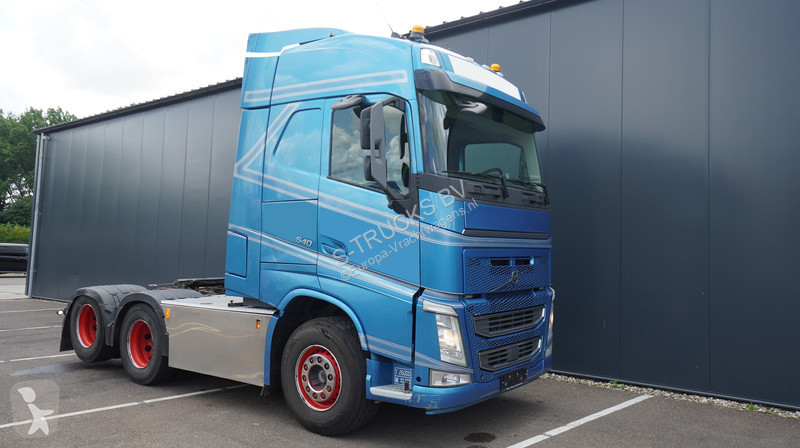 Tahač Volvo 6X4 EURO 6 GLOBETROTTER