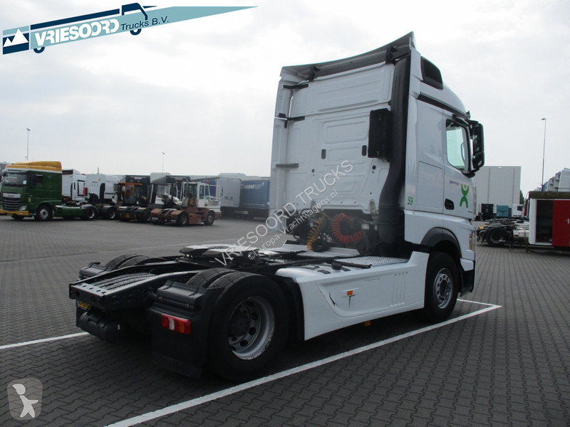 Tracteur Mercedes ACTROS 1845