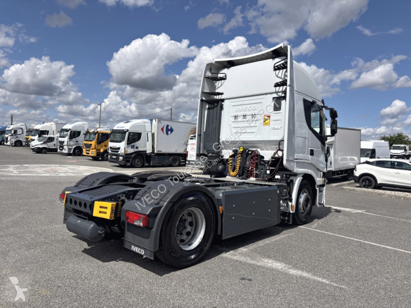 Tractor Iveco Hi-Way AS 460CV GNC