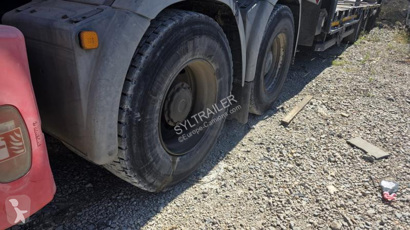 Traktor MAN 33.560