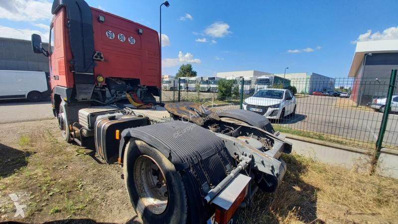 Tracteur Volvo 380
