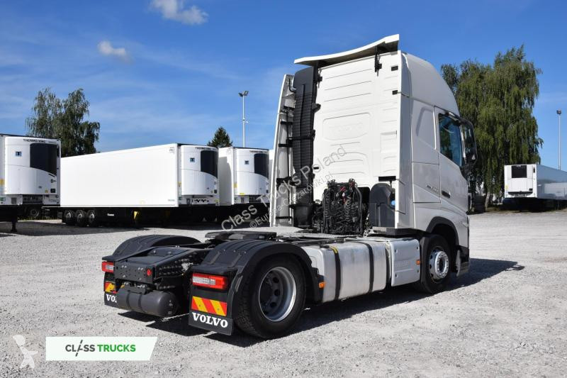 Tahač Volvo 500 Globetrotter XL Varios