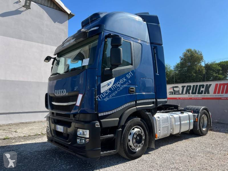 Traktor Iveco