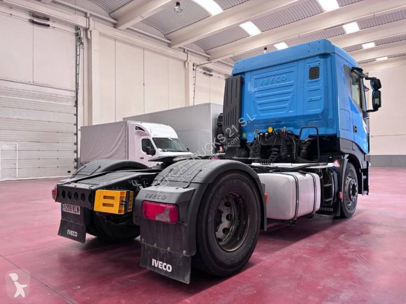 Traktor Iveco