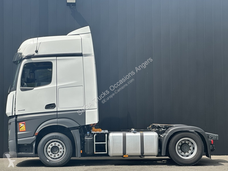 Tractor Mercedes 1845 LS BigSpace