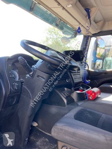 Traktor Iveco