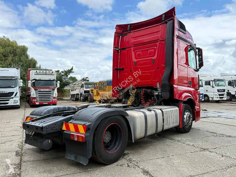 Tractor Mercedes 1845 4X2 Tractor-unit...
