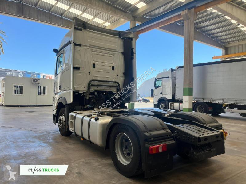Traktor Mercedes 5 1845 BigSpace
