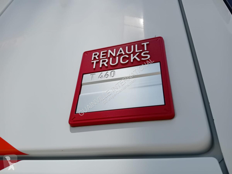 Traktor Renault 460 Gamme T