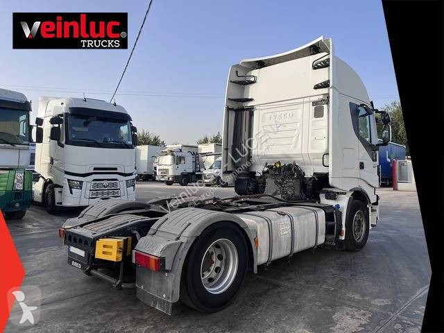 Traktor Iveco