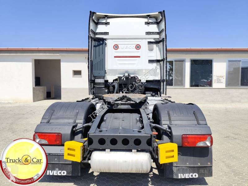 Traktor Iveco