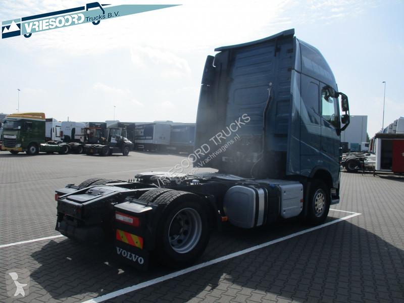Tracteur Volvo pk LNG/Diesel
