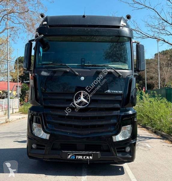 Traktor Mercedes