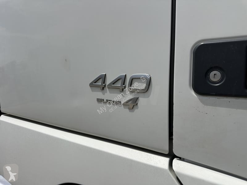 Tracteur Volvo 440