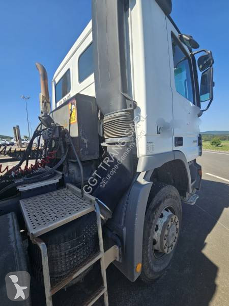 Traktor Mercedes
