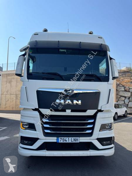 Traktor MAN