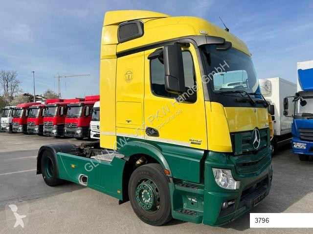 Traktor Mercedes 1842